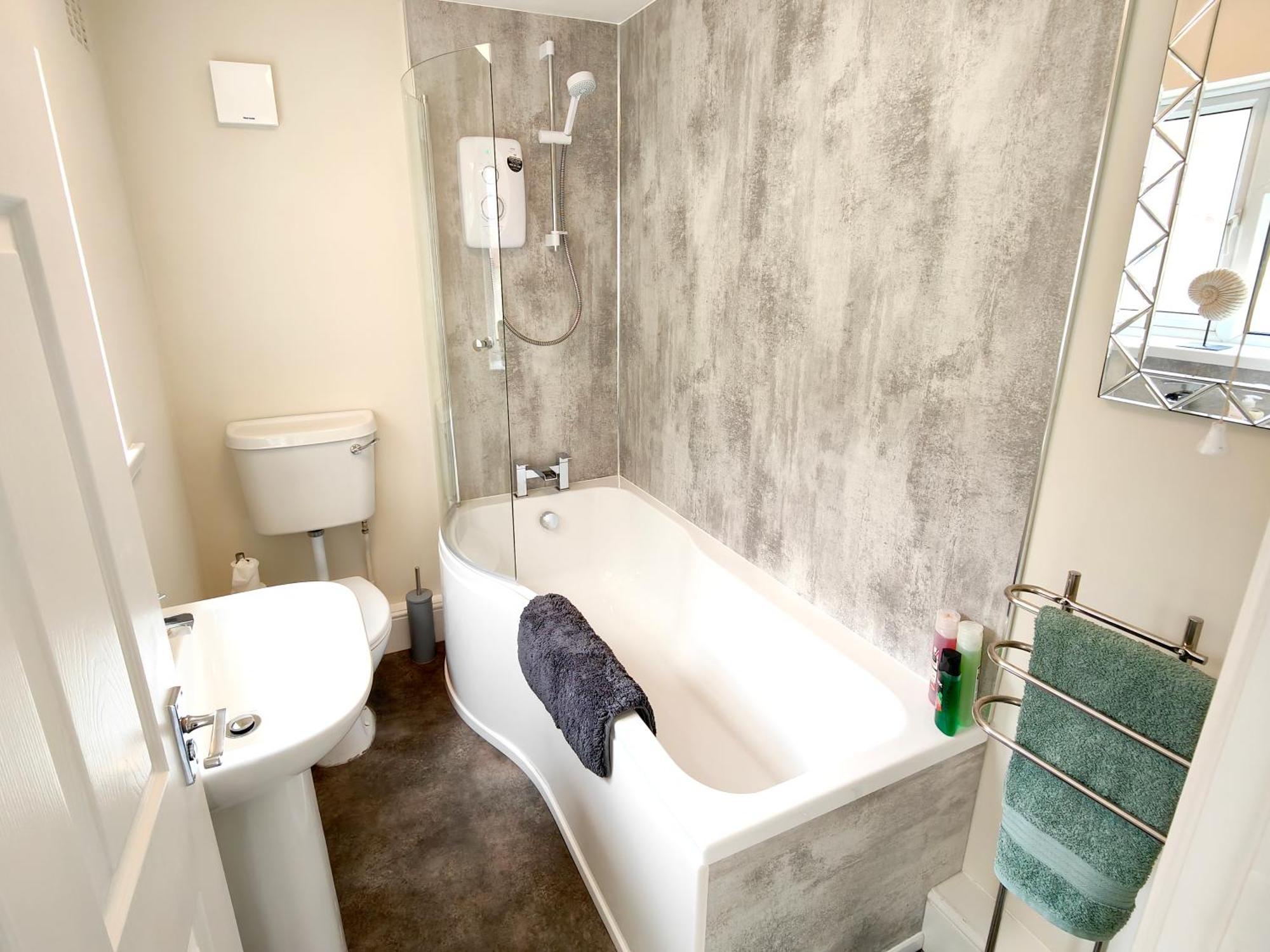 Douglas House, Near Hospital, Attractive And Comfy 2 Bedroom House With Enclosed Yard To Rear Carlisle (Cumbria) Exterior foto